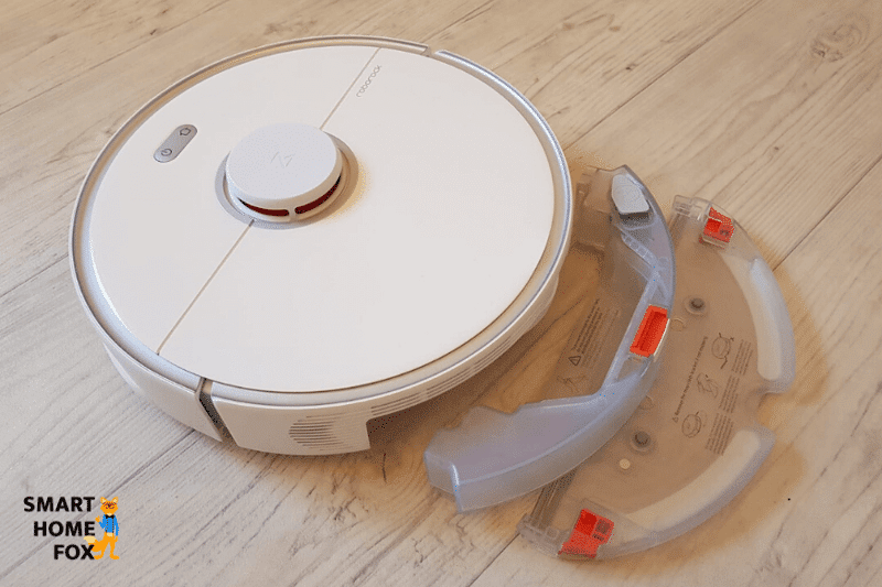 Roborock S5 Max robot vacuum cleaner with mopping function